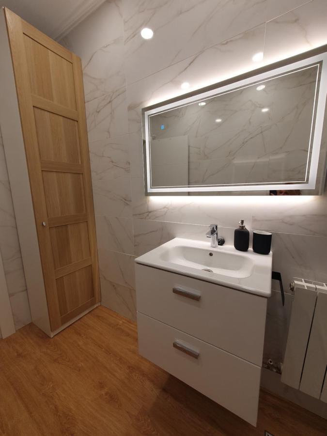 Apartament Aimendi Host Bilbao District Center II Zewnętrze zdjęcie